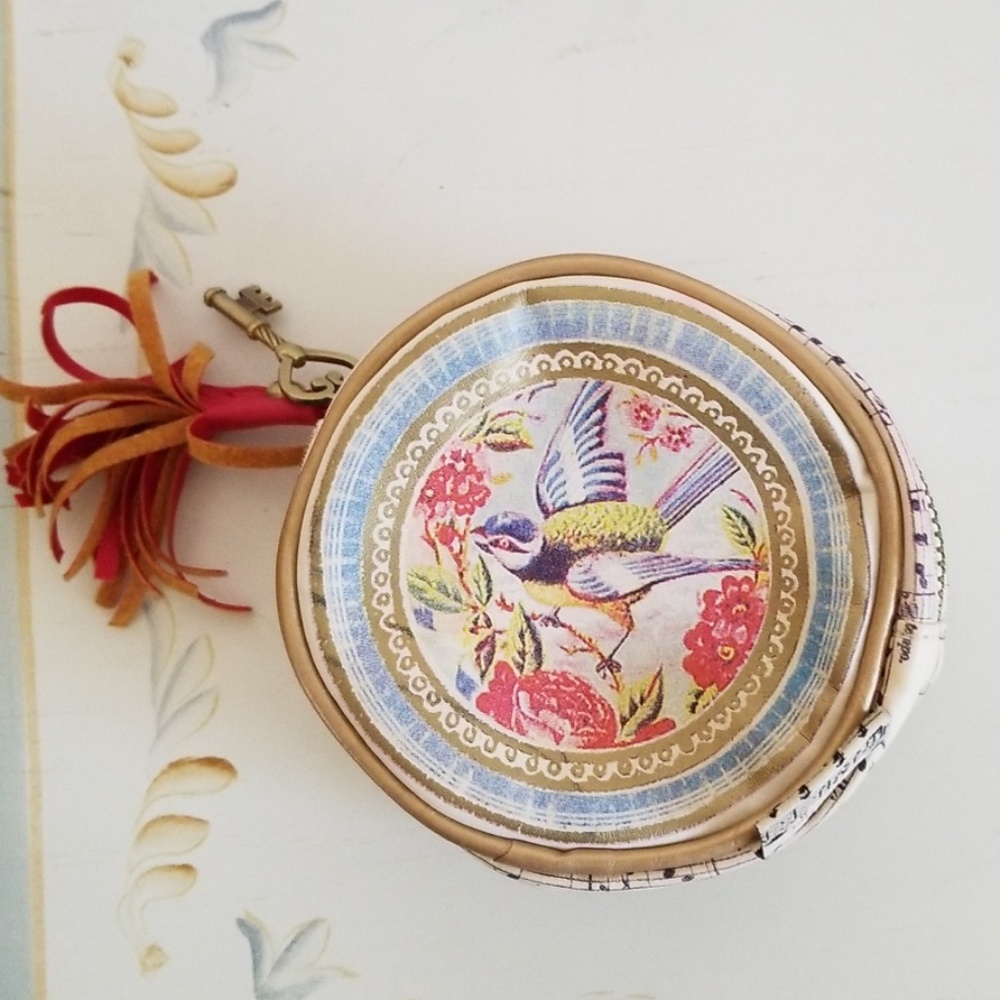 NWOT Songbird by Disaster Round Coin Purse